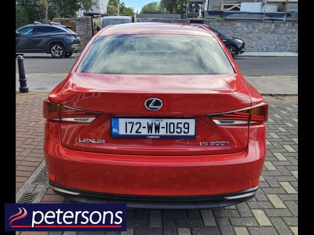 2017 Lexus IS - photo 7