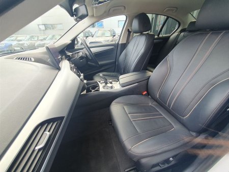 2021 BMW 5-Series - photo 6