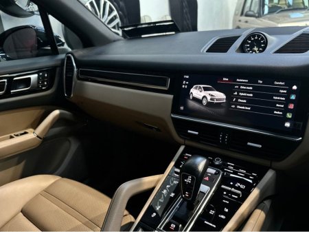 2022 Porsche Cayenne - photo 34