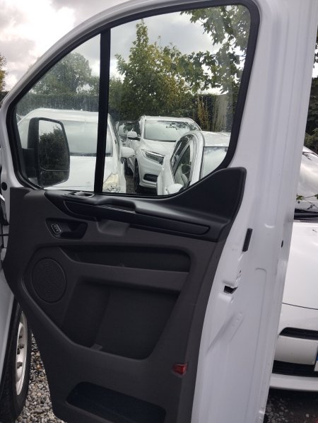 2023 Ford Transit Custom - photo 26