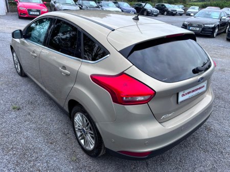 2017 Ford Focus - photo 2