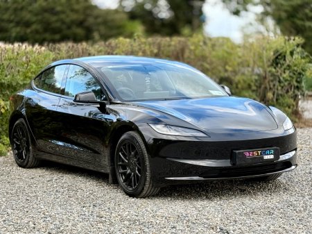 2025 Tesla Model 3 - photo 3