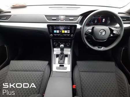 2024 Skoda Superb - photo 2