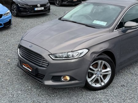 2015 Ford Mondeo - photo 16