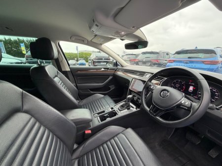 2019 Volkswagen Passat - photo 19