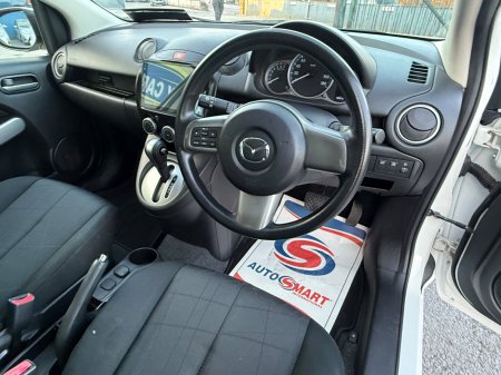 2015 Mazda Demio - photo 11