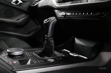 2022 BMW 1-Series - photo 21