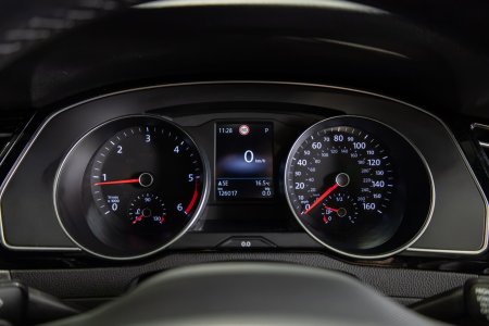 2020 Volkswagen Passat - photo 19