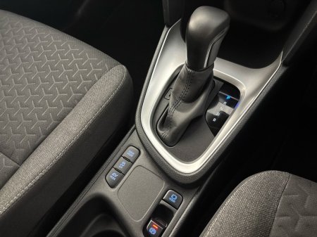 2024 Toyota Yaris Cross - photo 16
