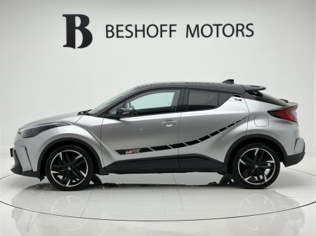 2022 Toyota C-HR - photo 2