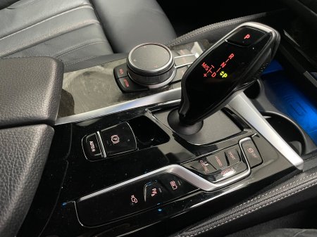 2021 BMW 5-Series - photo 11