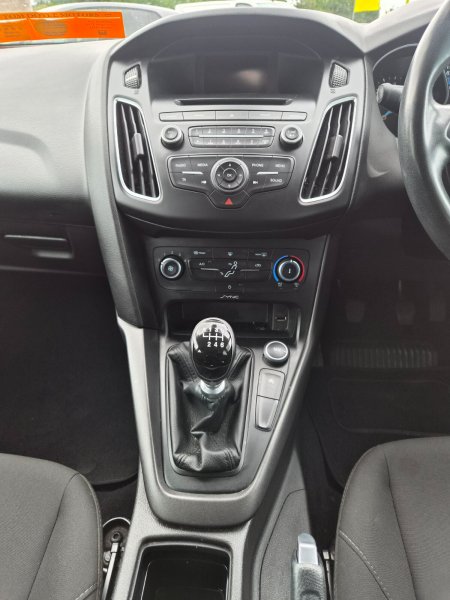 2015 Ford Focus - photo 15