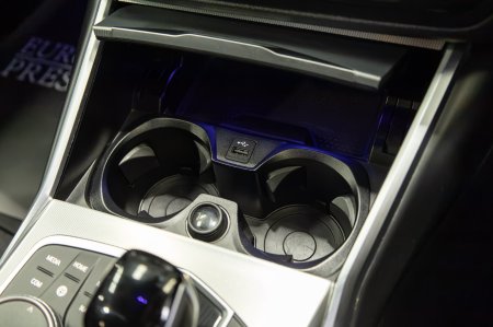 2022 BMW 3-Series - photo 23