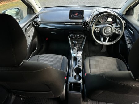 2017 Mazda Demio - photo 16