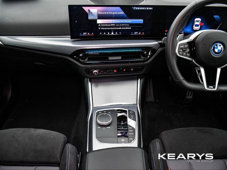 2025 BMW 3-Series - photo 13