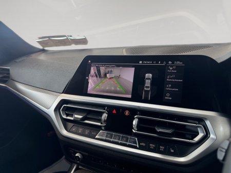 2022 BMW 3-Series - photo 14