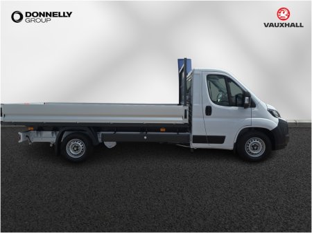 2026 Vauxhall Movano - photo 3