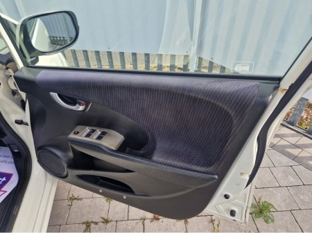 2011 Honda Fit - photo 14