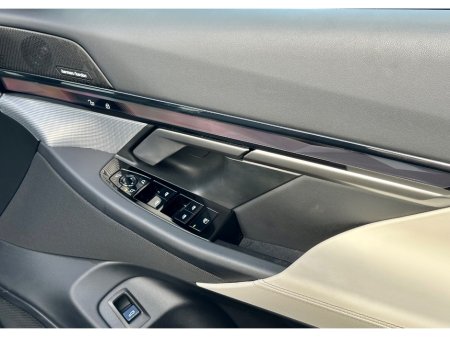 2026 BMW 5-Series - photo 10