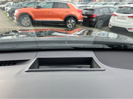 2020 Toyota Camry - photo 23