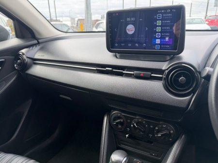 2017 Mazda Demio - photo 8