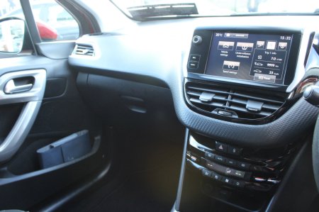 2017 Peugeot 2008 - photo 10
