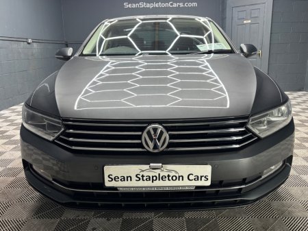 2017 Volkswagen Passat - photo 4