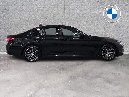 2021 BMW 5-Series - photo 25