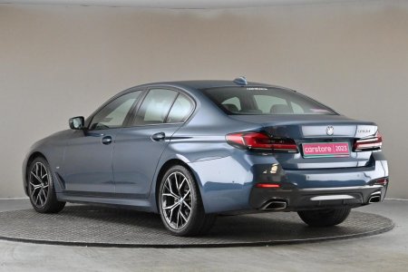2023 BMW 5-Series - photo 7