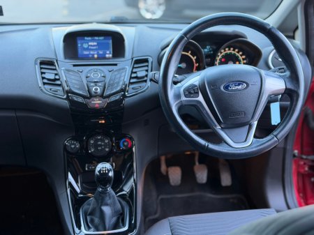2016 Ford Fiesta - photo 12