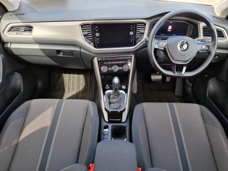 2021 Volkswagen T-Roc - photo 3