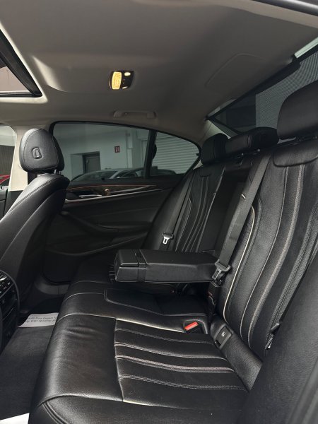 2018 BMW 5-Series - photo 22