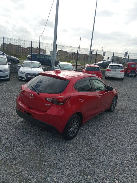 2017 Mazda Demio - photo 5
