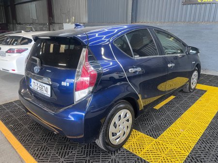 2017 Toyota Aqua - photo 6