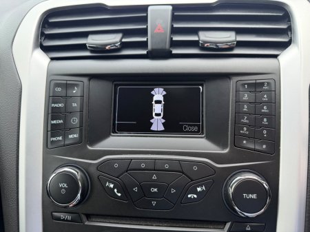 2016 Ford Mondeo - photo 16