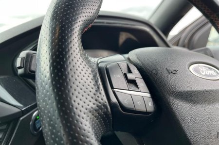 2019 Ford Focus - photo 28