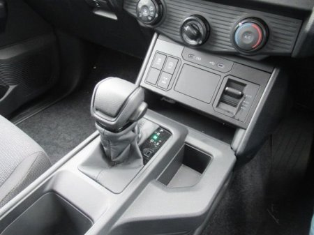 2026 Toyota Hilux - photo 4