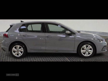 2023 Volkswagen Golf - photo 3