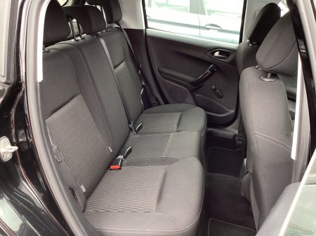 2017 Peugeot 208 - photo 11