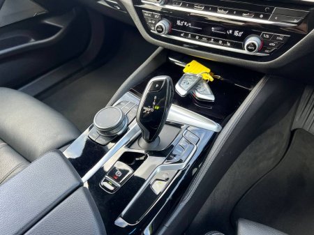 2021 BMW 5-Series - photo 11
