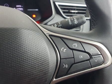2025 Renault Clio - photo 30