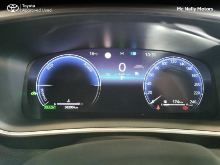2025 Toyota Corolla - photo 13