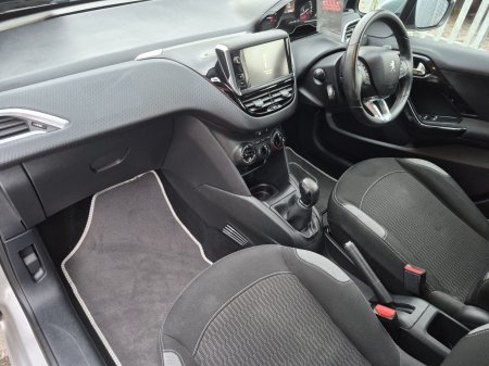 2016 Peugeot 208 - photo 21
