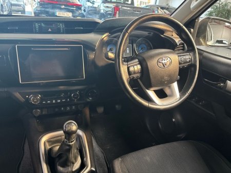 2020 Toyota Hilux - photo 8