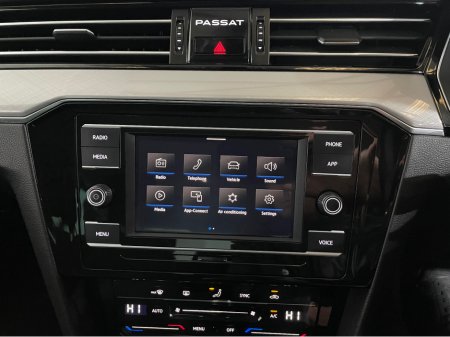2022 Volkswagen Passat - photo 23