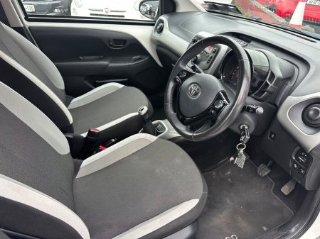 2016 Toyota Aygo - photo 11