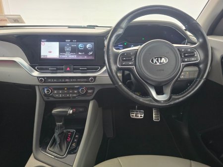 2020 Kia Niro - photo 7