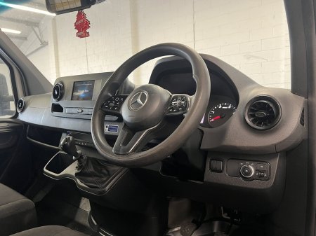 2023 Mercedes-Benz Sprinter - photo 3
