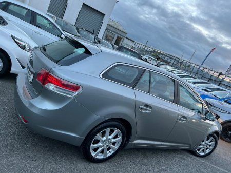 2011 Toyota Avensis - photo 8