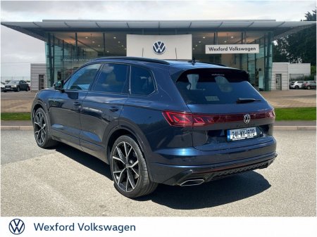 2024 Volkswagen Touareg - photo 3